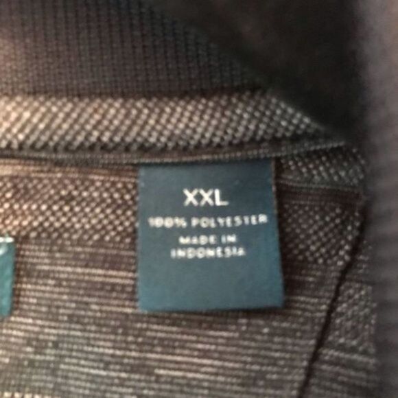 Perry Ellis Half Zip Shirt. Excellent condition. - Picture 5 of 5